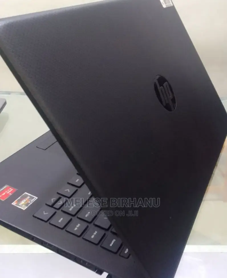 New Laptop HP 8GB AMD Ryzen SSD 256GB