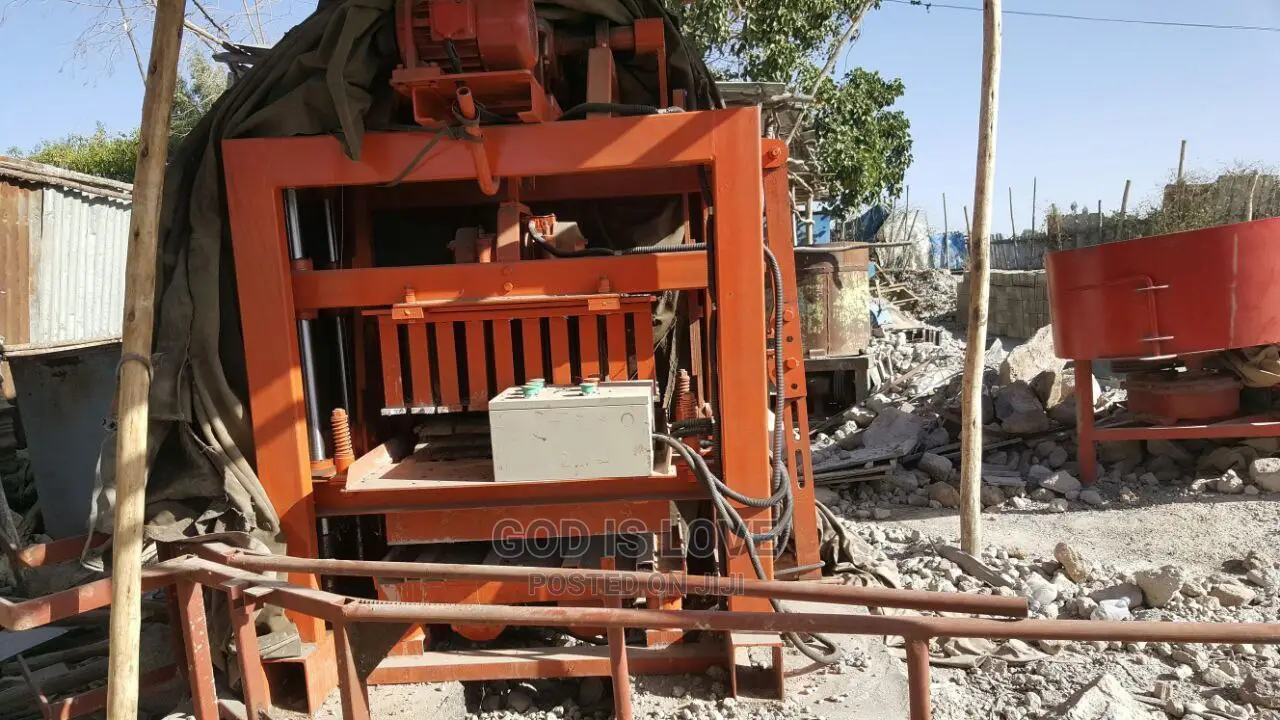 ብሎኬት ማምረቻ ማሽን