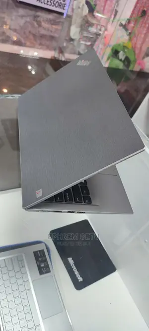 Photo - New Laptop Lenovo ThinkPad X1 Carbon 16GB Intel Core I5 SSD 512GB