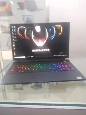 New Laptop Alienware M17x R2 16GB Intel Core I7 SSD 1T
