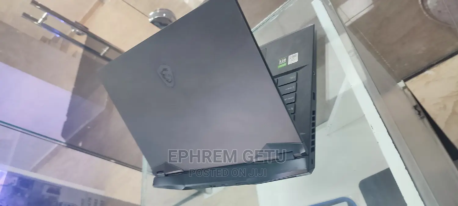 New Laptop MSI GP75 Leopard 16GB Intel Core I7 SSD 1T