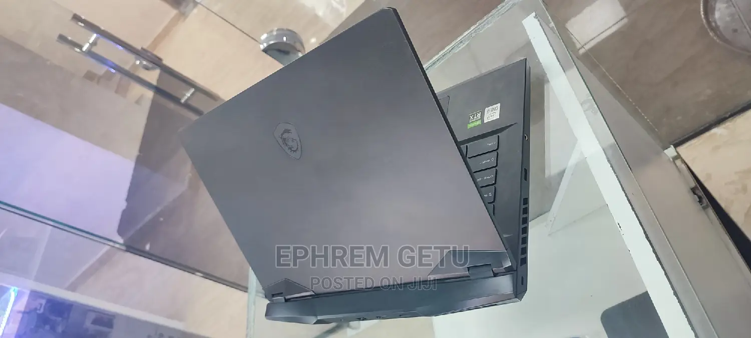 New Laptop MSI GP75 Leopard 16GB Intel Core I7 SSD 1T