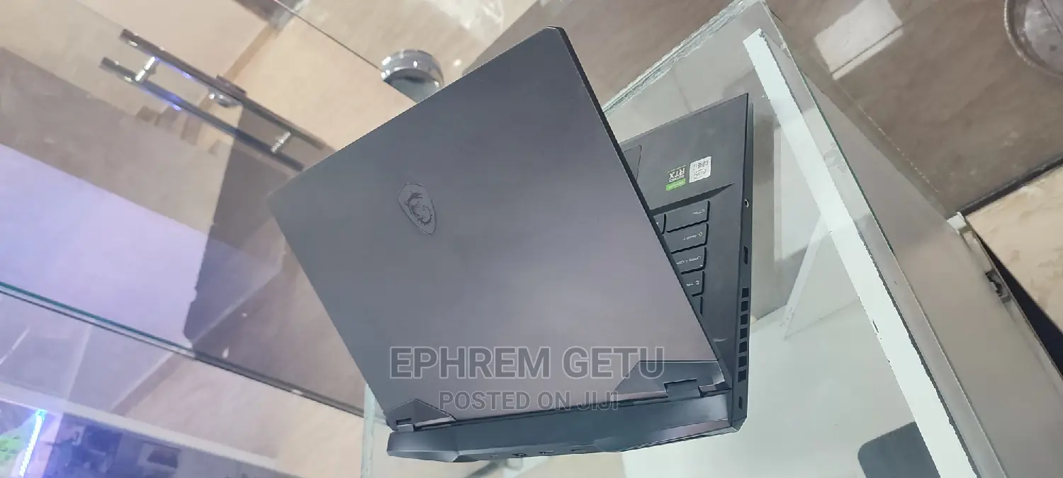 New Laptop MSI GP75 Leopard 16GB Intel Core I7 SSD 1T