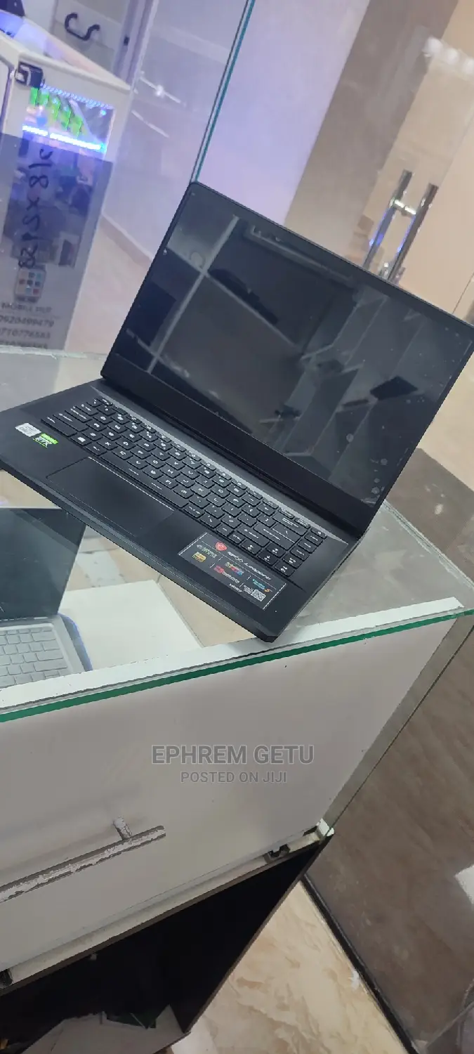 New Laptop MSI GP75 Leopard 16GB Intel Core I7 SSD 1T