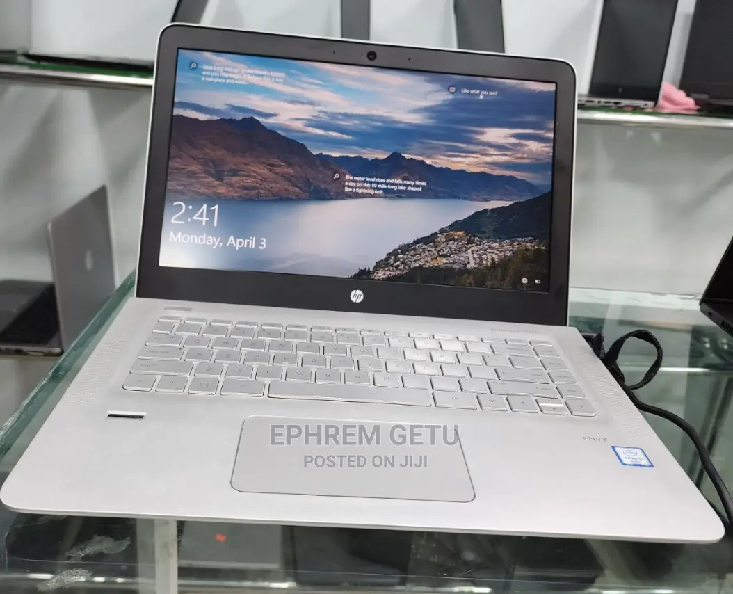 New Laptop HP Envy 14 8GB Intel Core I5 HDD 1T