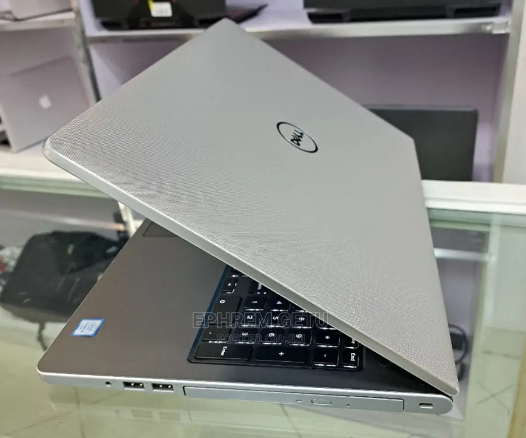 New Laptop Dell Inspiron 15 8GB Intel Core I5 HDD 500GB
