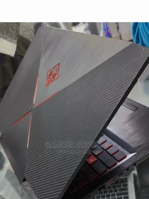 New Laptop HP Omen X 8GB Intel Core I5 HDD+SSD 1T