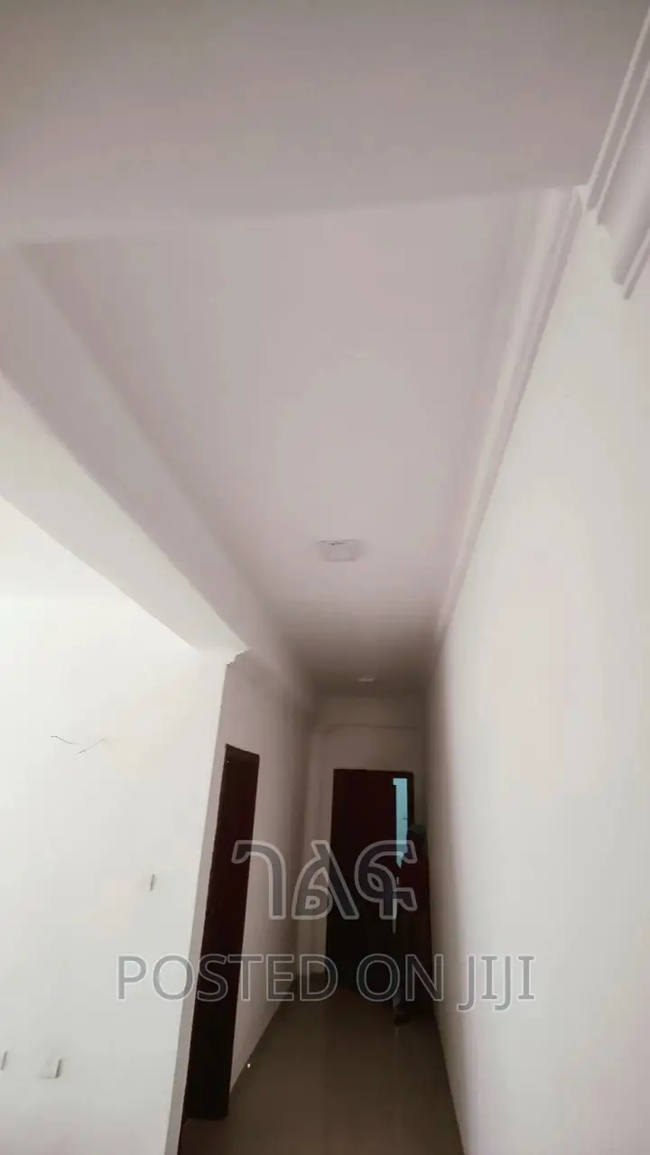 2bdrm Apartment in የኖህ, Bole for Sale