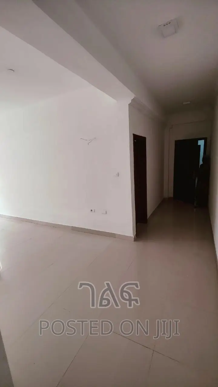 2bdrm Apartment in የኖህ, Bole for Sale