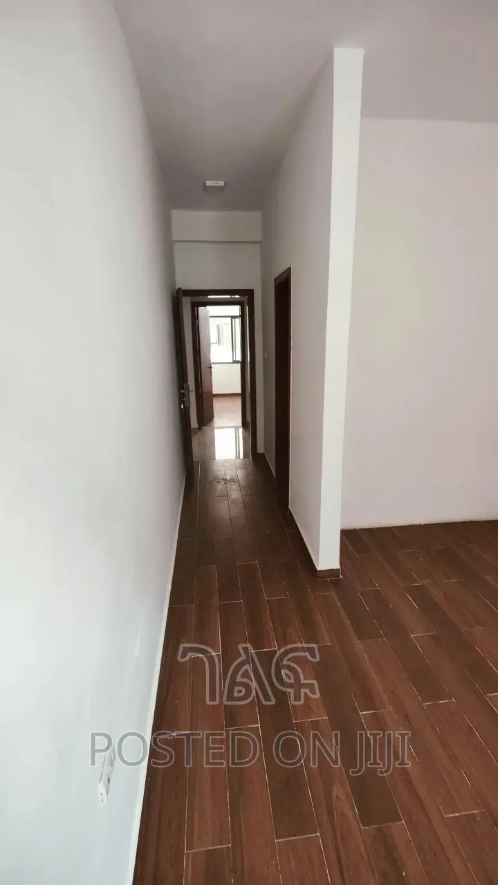 2bdrm Apartment in የኖህ, Bole for Sale