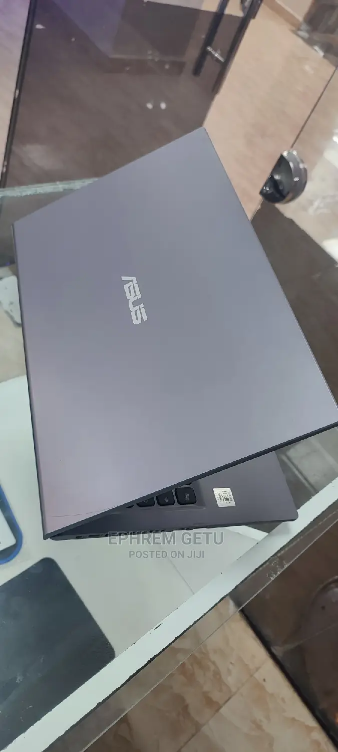 New Laptop Asus VivoBook 15 X505BA 8GB Intel Core I7 SSD 512GB