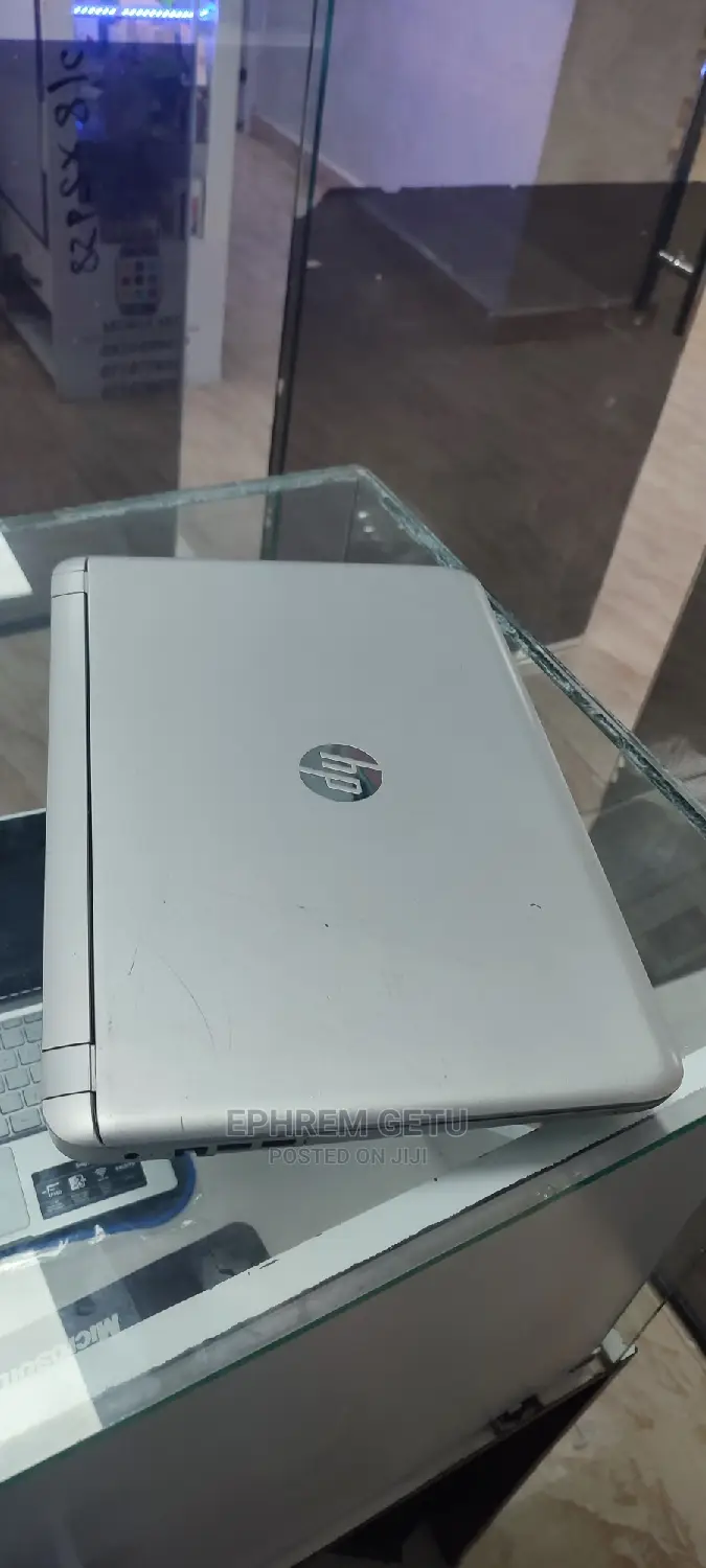 Laptop HP Pavilion 15 8GB Intel Core I7 HDD+SSD 1T