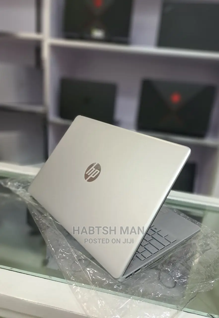 New Laptop HP Stream Notebook 8GB Intel Core I5 HDD 1T