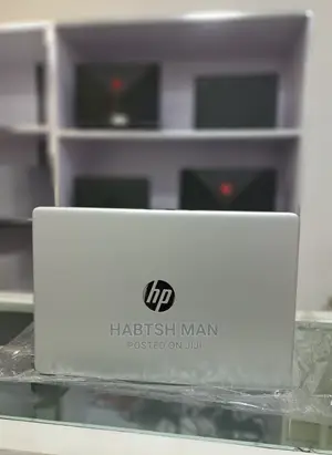 New Laptop HP Stream Notebook 8GB Intel Core I5 HDD 1T