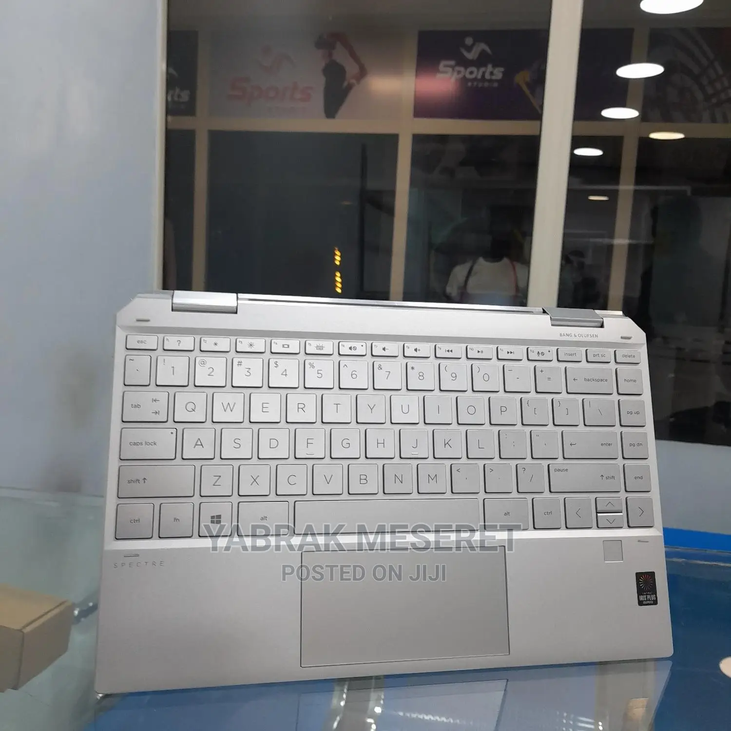 New Laptop HP Spectre 8GB Intel Core I5 SSD 256GB