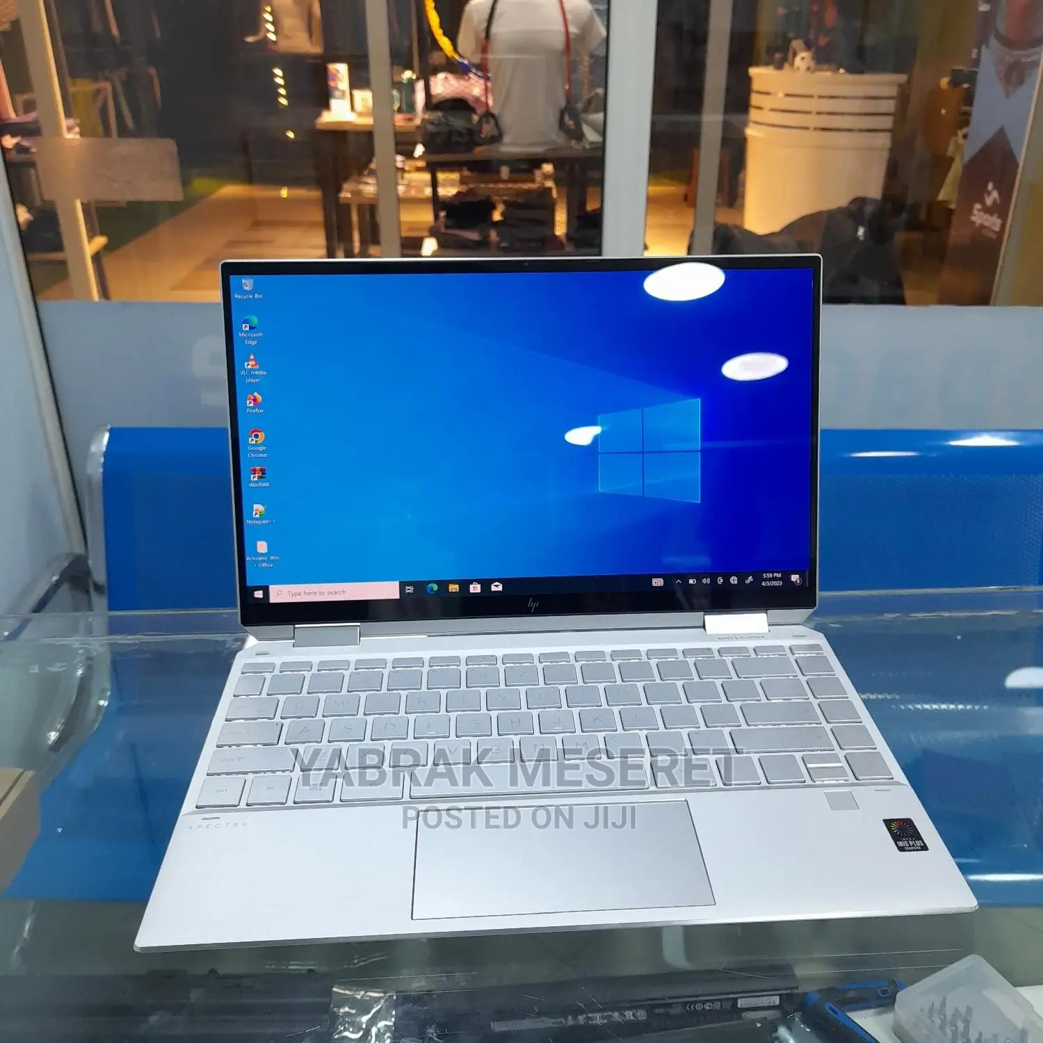 New Laptop HP Spectre 8GB Intel Core I5 SSD 256GB