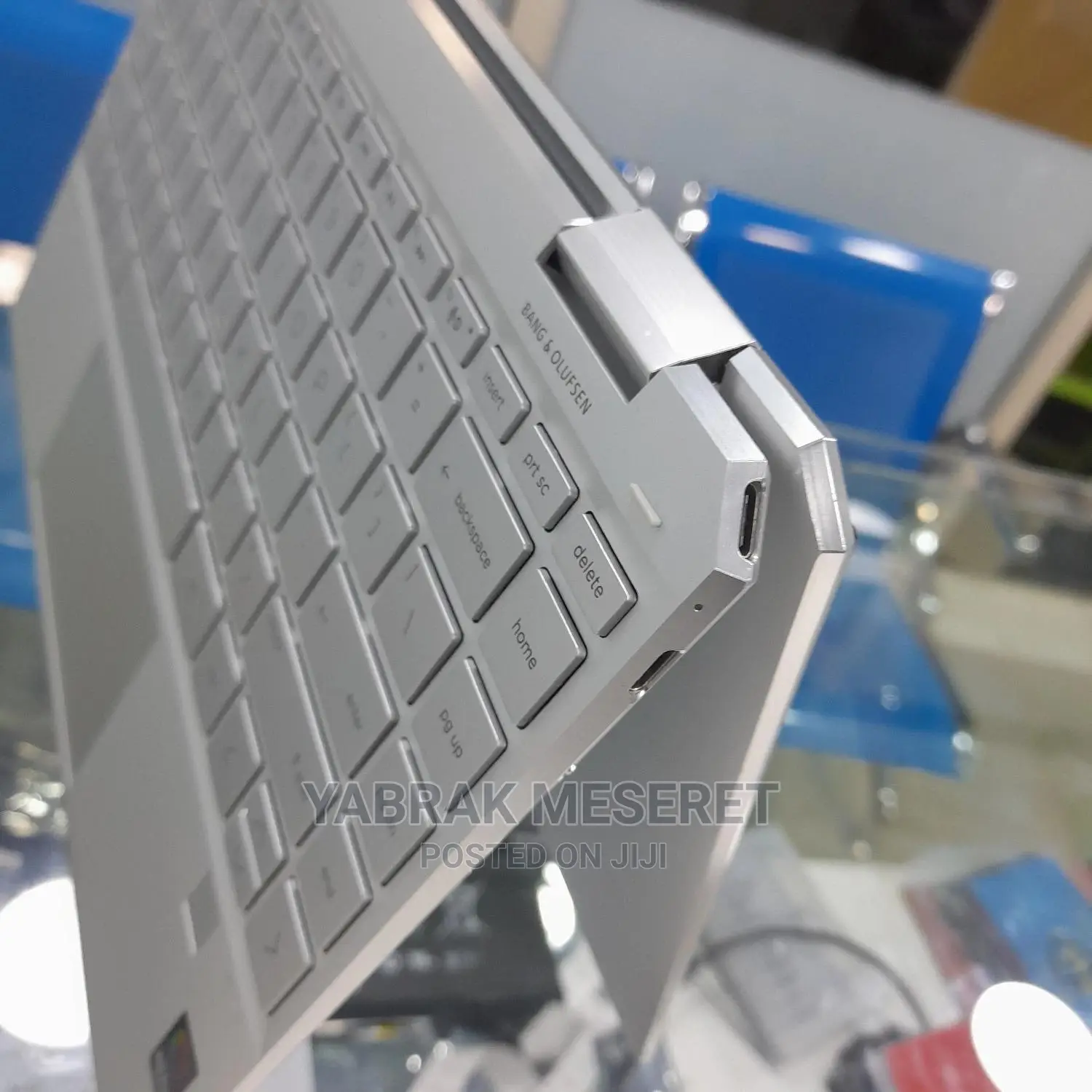 New Laptop HP Spectre 8GB Intel Core I5 SSD 256GB