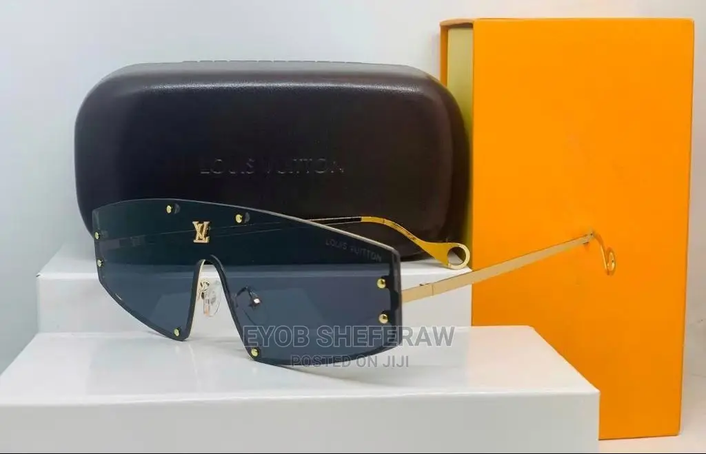 International Brands Sunglass