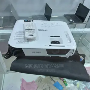 New Brand Packed Epson EB-X39 Projector
