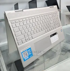 New Laptop HP Envy X360 8GB Intel Core I5 SSD 256GB