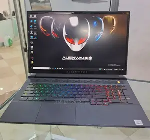 New Laptop Alienware M17x R2 32GB Intel Core I7 SSD 1T