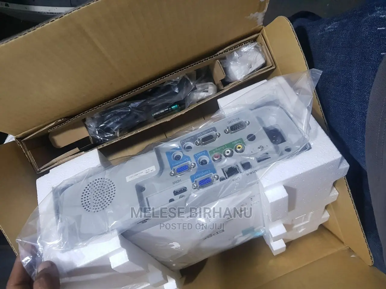 New Epson EB-X39 Projector