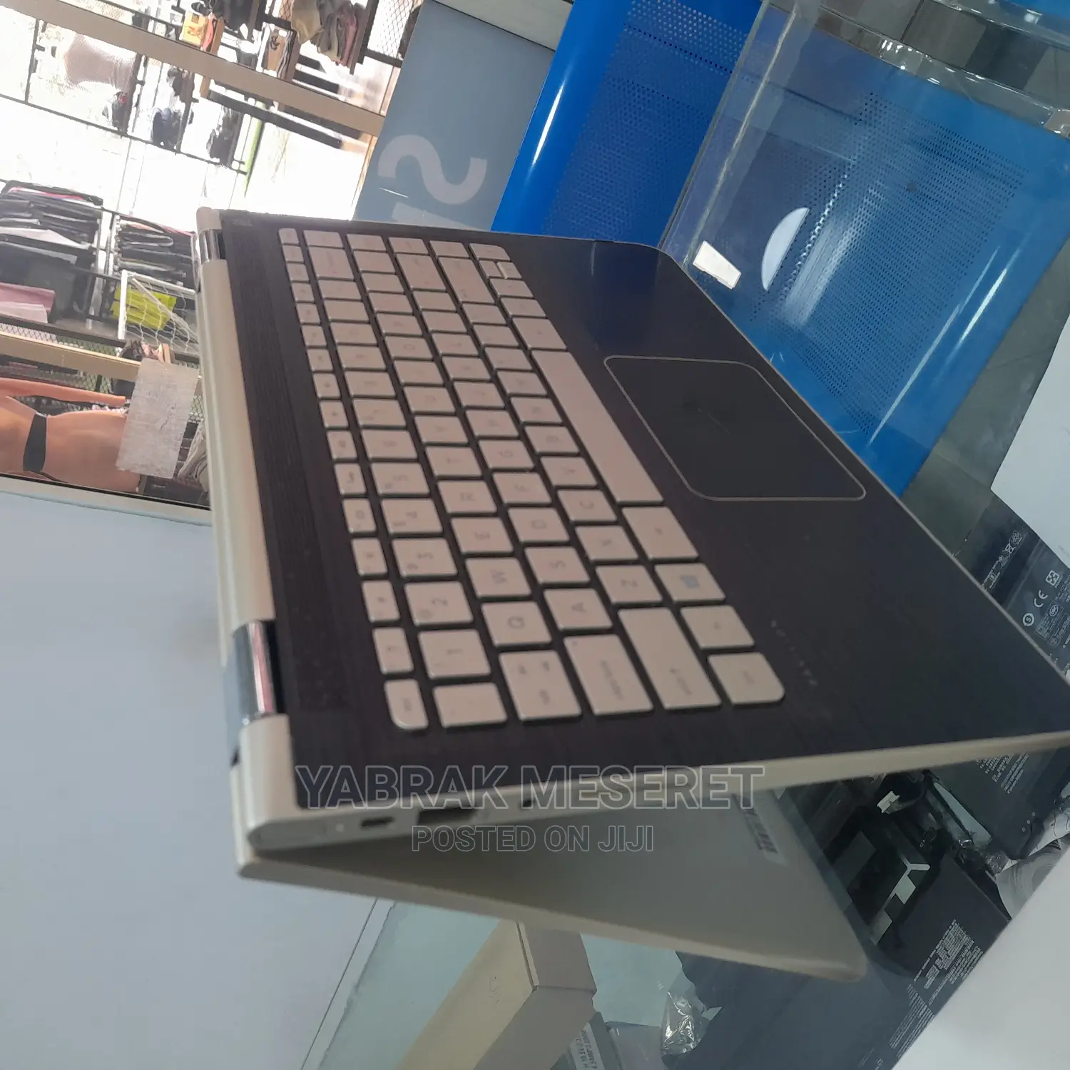 New Laptop HP Pavilion X360 8GB Intel Core I5 SSD 256GB