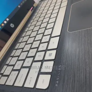 New Laptop HP Pavilion X360 8GB Intel Core I5 SSD 256GB