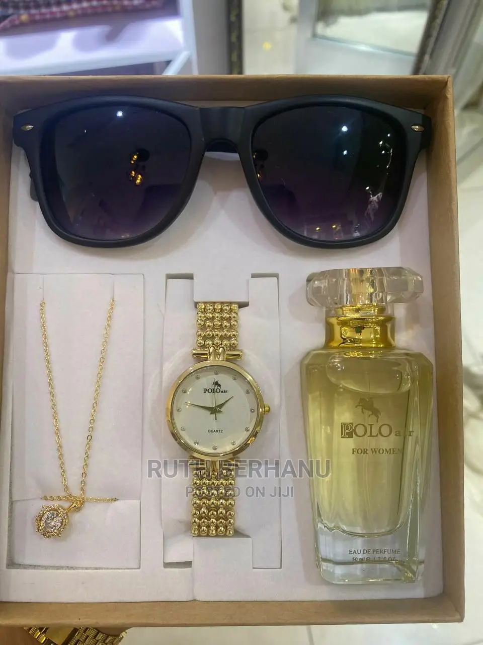 Polo Air Women's Wristwatch Perfume Glass Set