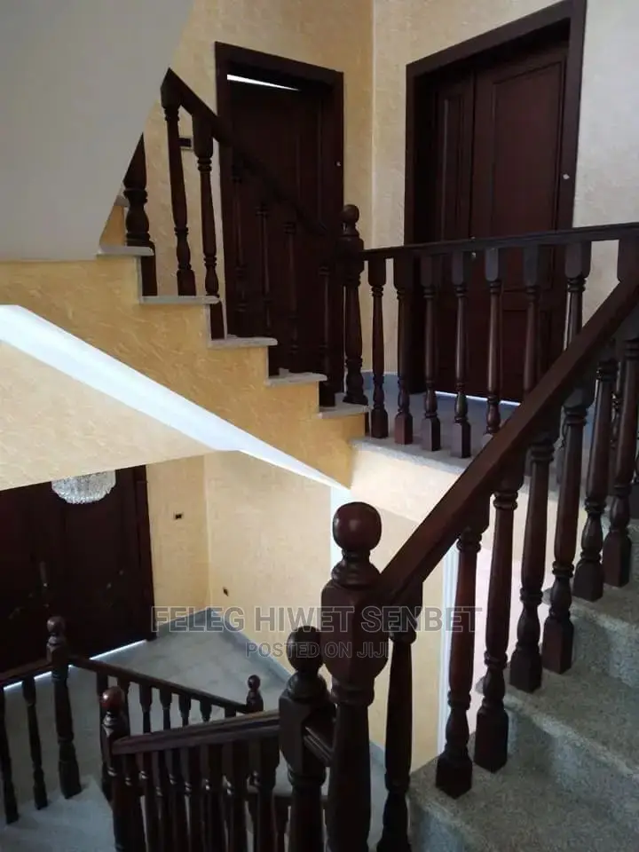 Furnished 6bdrm House in አአ, Bole for Sale