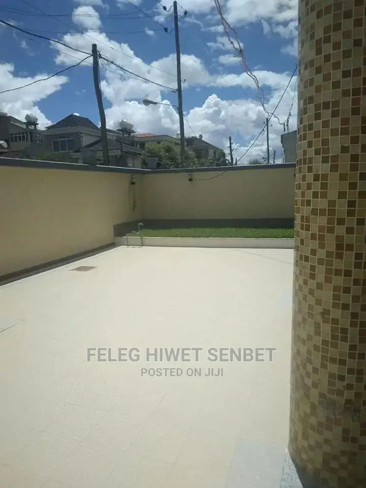 Furnished 6bdrm House in አአ, Bole for Sale