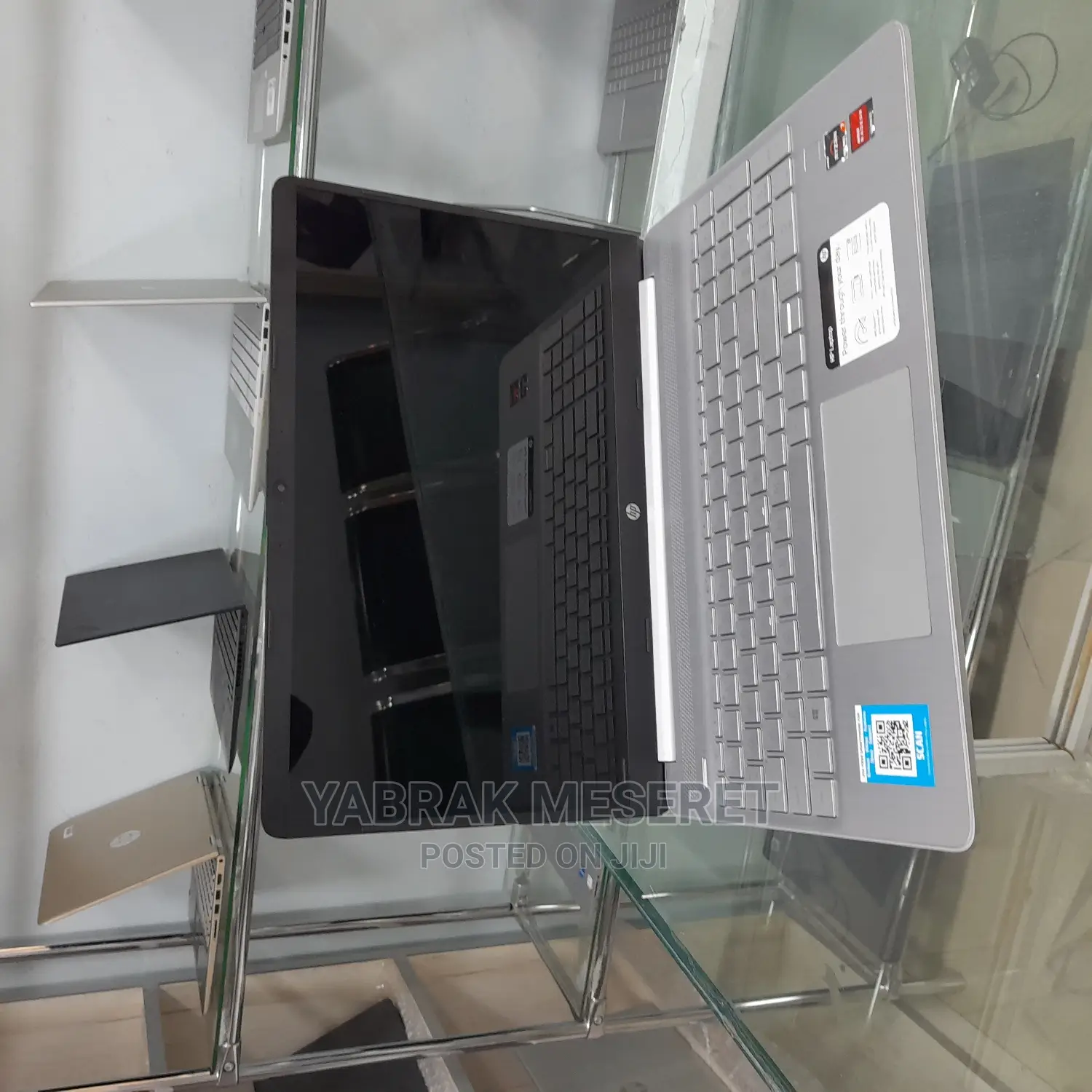 New Laptop HP 8GB AMD Ryzen 7 SSD 512GB