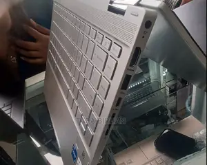 New Laptop HP Envy X360 8GB Intel Core I5 SSD 512GB