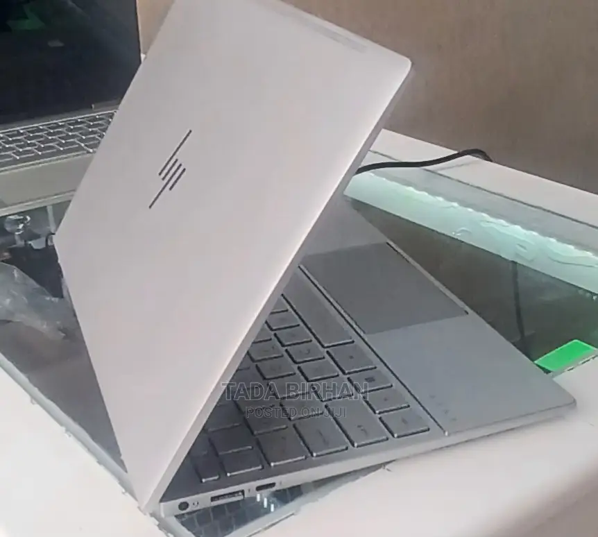 New Laptop HP Envy X360 16GB Intel Core I5 SSD 512GB