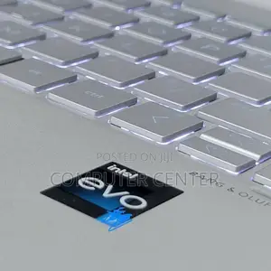 New Laptop HP Envy X360 8GB Intel Core I7 SSD 512GB