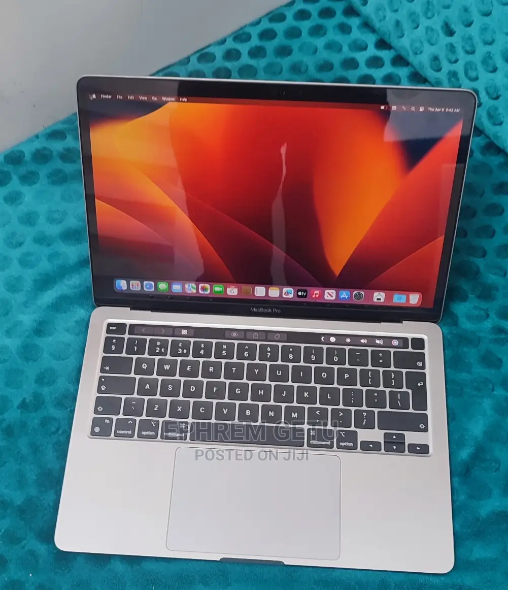 New Laptop Apple MacBook Pro M1 8GB Apple M1 Pro SSD 256GB
