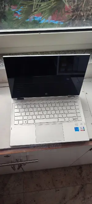 New Laptop HP Pavilion 13 X360 8GB Intel Core I5 SSD 512GB