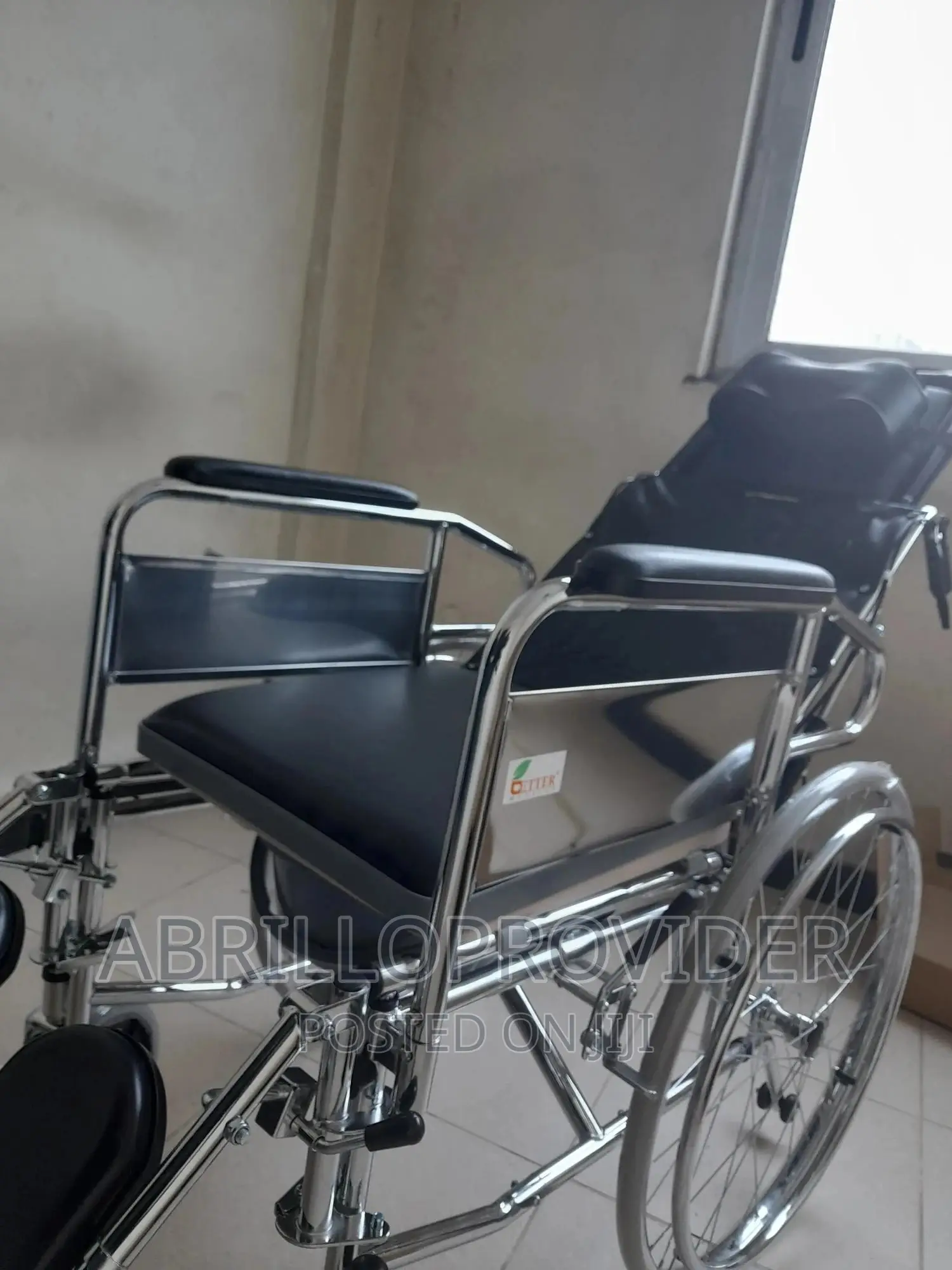 Lightweight Durable Recliner Portable Wheelchair COMMODE
