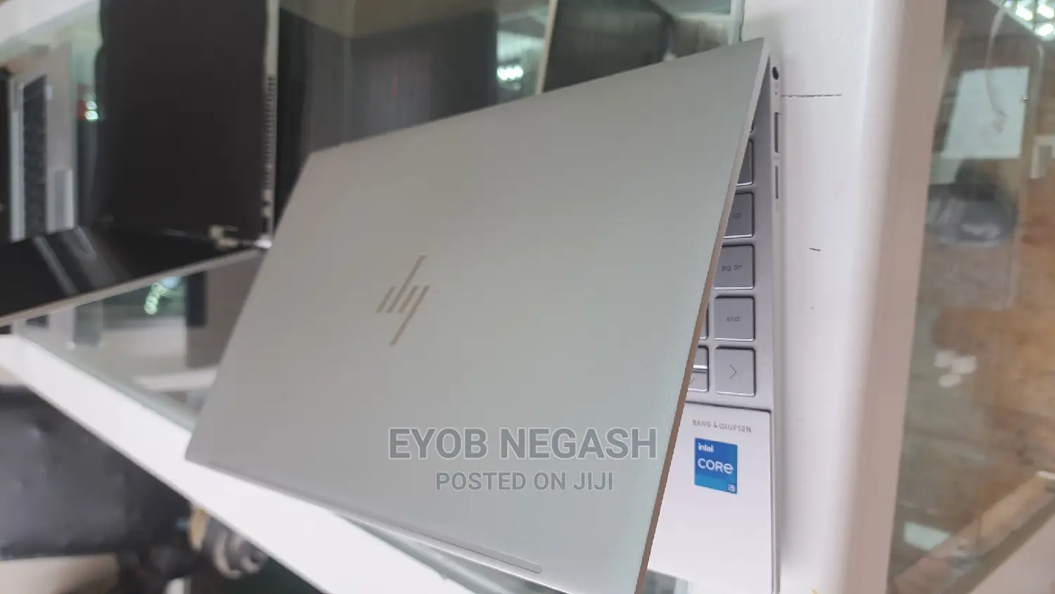 New Laptop HP Envy X360 8GB Intel Core I5 SSD 512GB