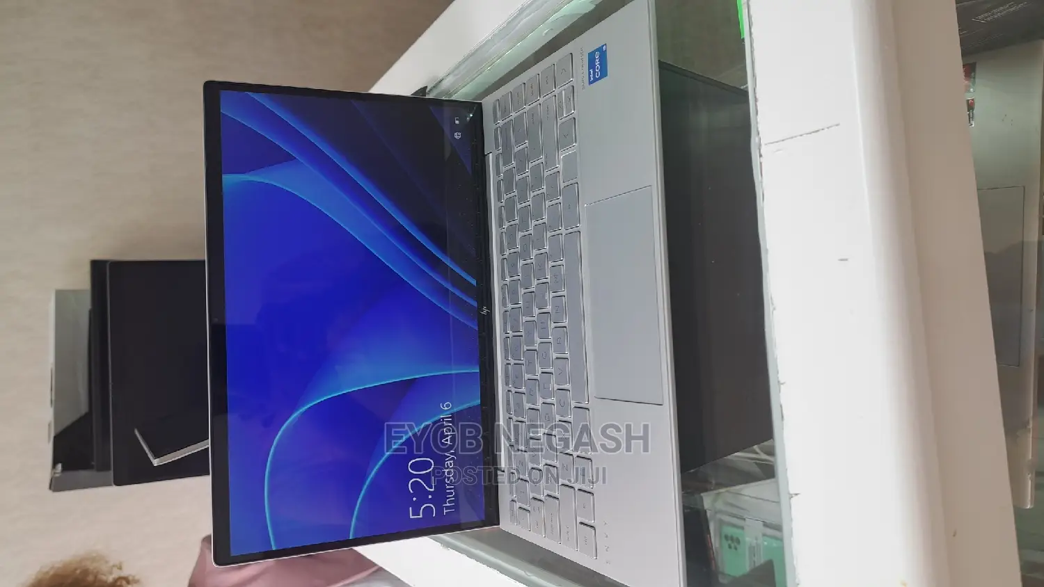 New Laptop HP Envy X360 8GB Intel Core I5 SSD 512GB