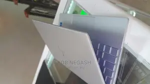 New Laptop HP Envy X360 8GB Intel Core I5 SSD 512GB