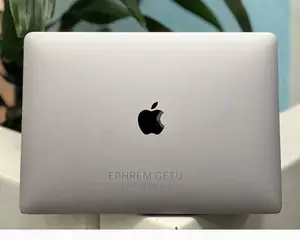 Photo - New Laptop Apple MacBook Pro 2017 8GB Intel Core I5 SSD 256GB