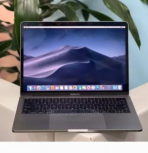New Laptop Apple MacBook Pro 2017 8GB Intel Core I5 SSD 256GB