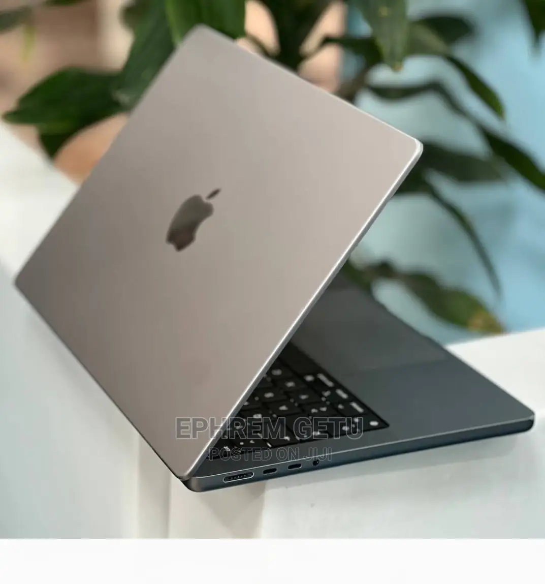 New Laptop Apple MacBook Pro M1 16GB Apple M1 Pro SSD 512GB
