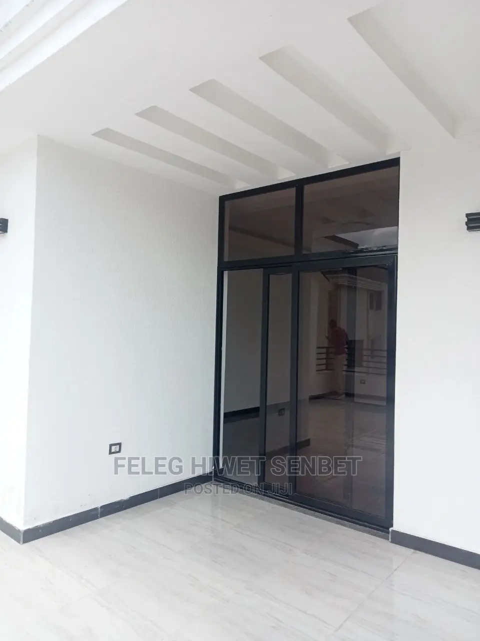 6bdrm House in አአ, Bole for Sale