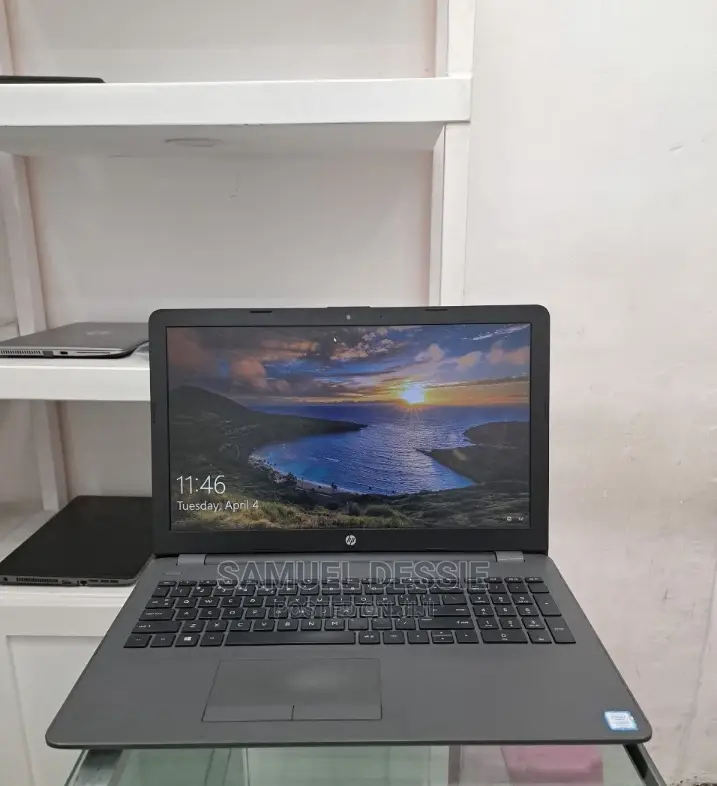 New Laptop HP Stream Notebook 8GB Intel Core I7 HDD 1T