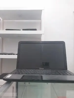 New Laptop Toshiba C40 4GB AMD HDD 500GB