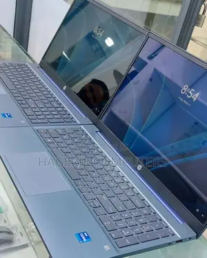Photo - New Laptop HP Pavilion 15 8GB Intel Core I7 SSD 512GB
