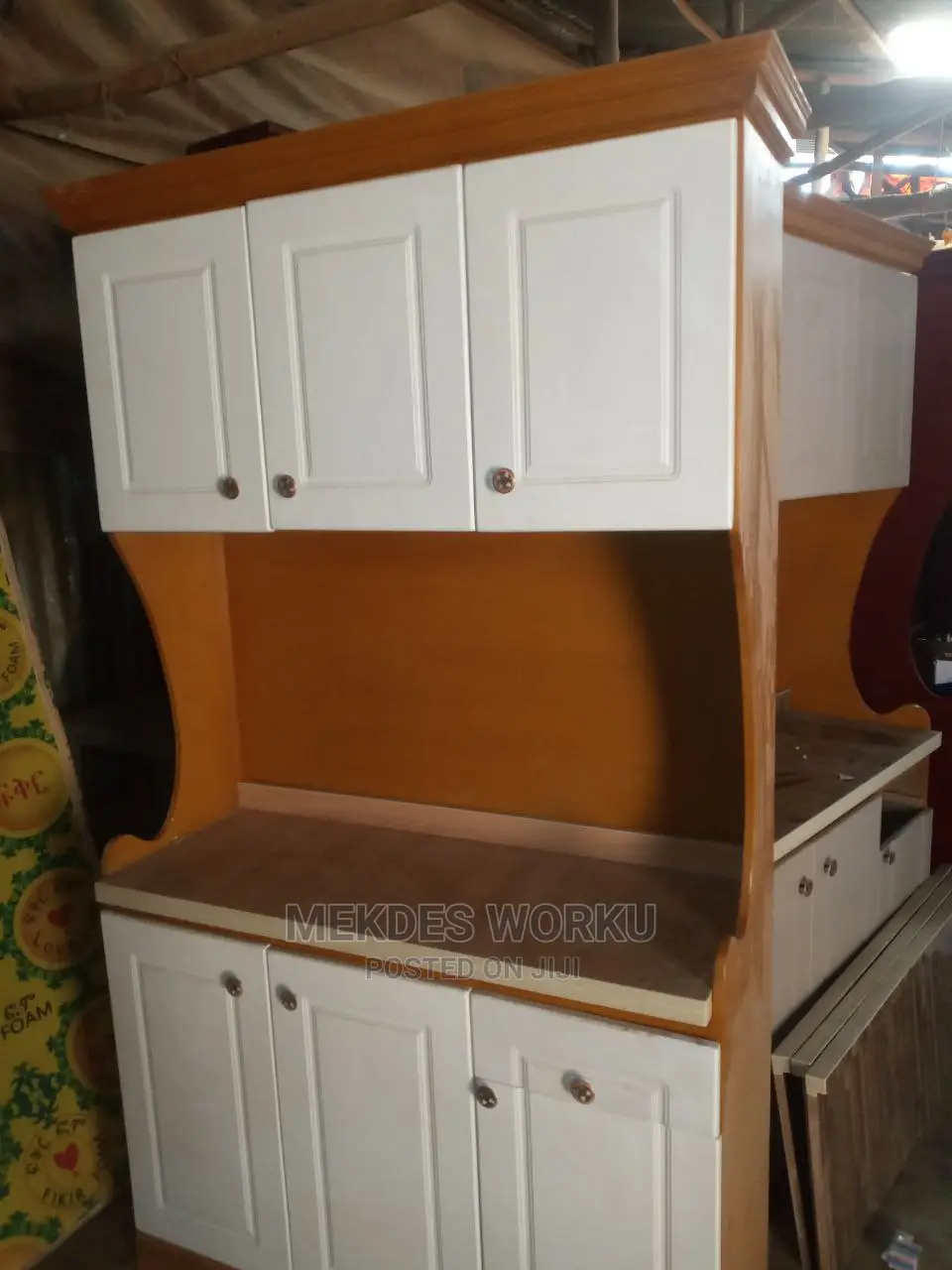 ኪቺን ካቢኔት(Kitchen Kabinat)