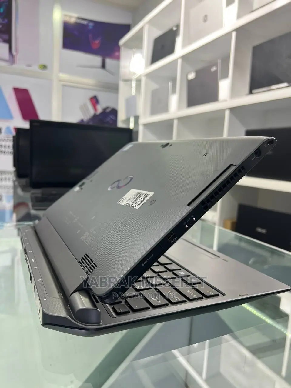 New Laptop 8GB Intel Core I7 SSD 256GB